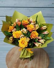 Букет цветов из:  Альстромерии и Розы в Старое Шайгово