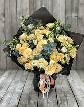 Букет цветов из:  Розы и Лизиантусы в Старое Шайгово