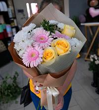 Букет цветов из:  Герберы, Розы и Хризантемы в Старое Шайгово