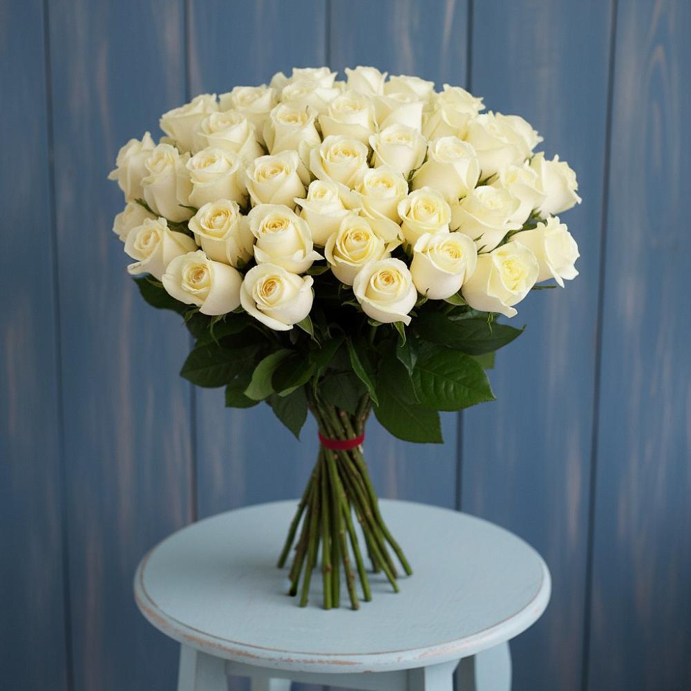 Букет 51 Белая роза Эдлесс Лав в Старое Шайгово