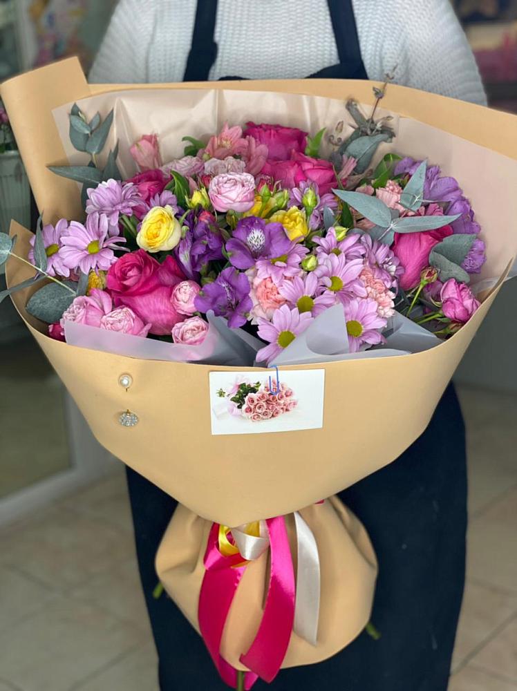 Букет цветов из: Хризантемы, Гвоздики и Альстромерии в Старое Шайгово