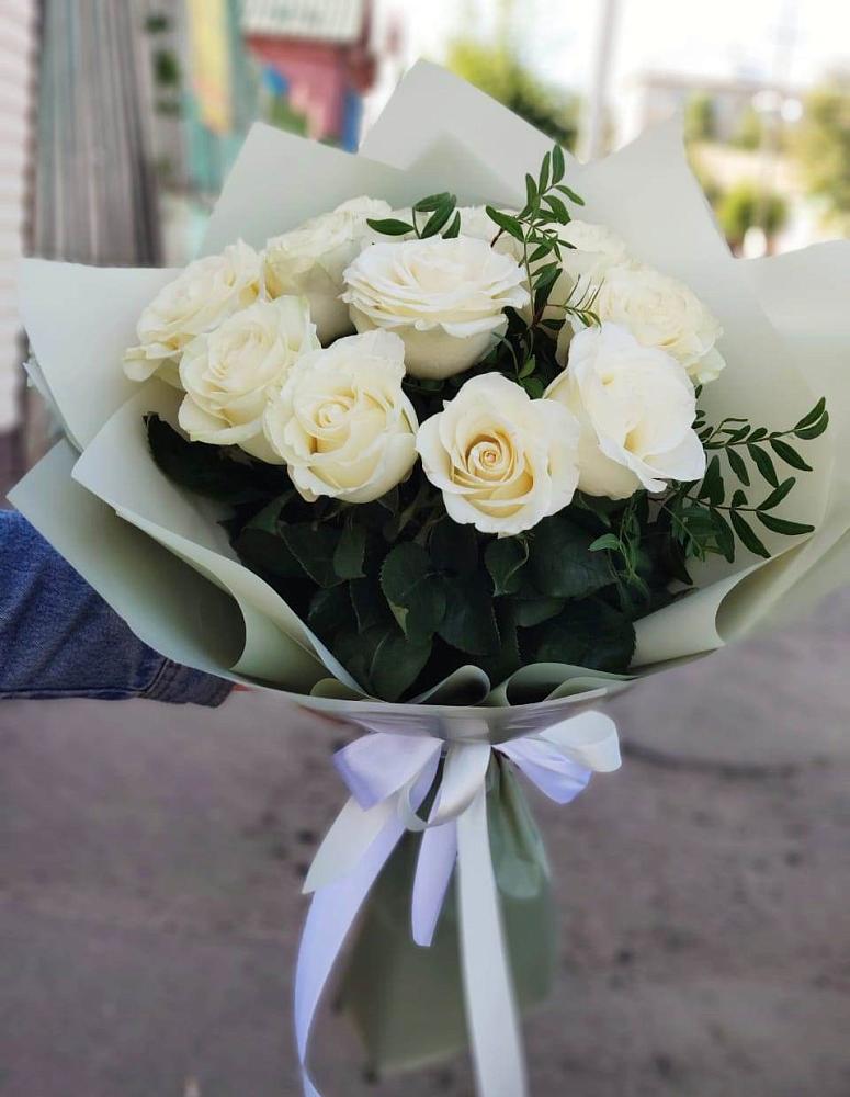 Букет Белые розы Проуд в Старое Шайгово