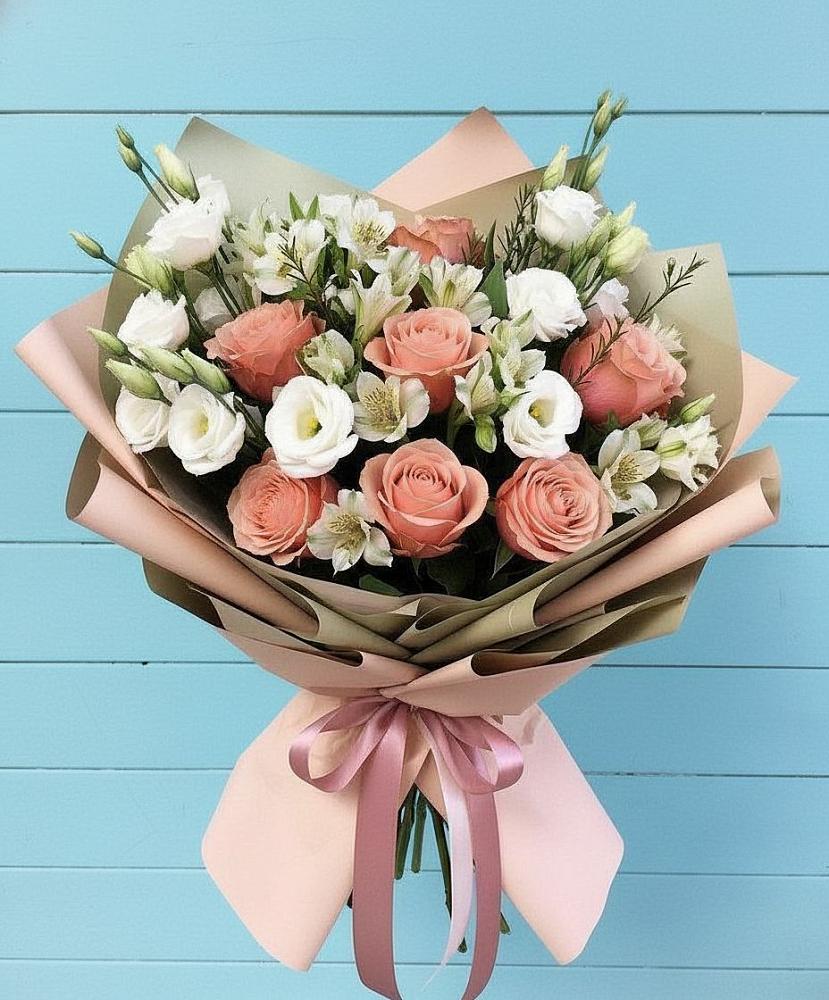 Букет цветов из: Розы, Альстромерии и Лизиантусы в Старое Шайгово