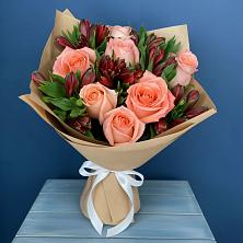 Букет цветов из:  Розы и Альстромерии в Старое Шайгово