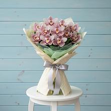 Букет цветов из:  Орхидеи и Розы в Старое Шайгово