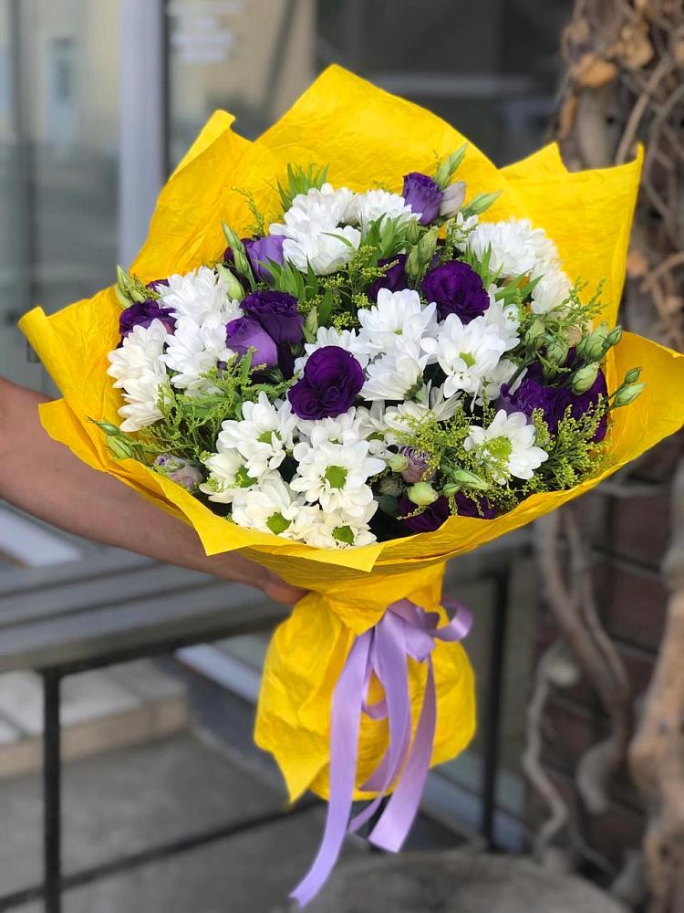 Букет цветов из: Ирисы, Хризантемы и Ромашки в Старое Шайгово