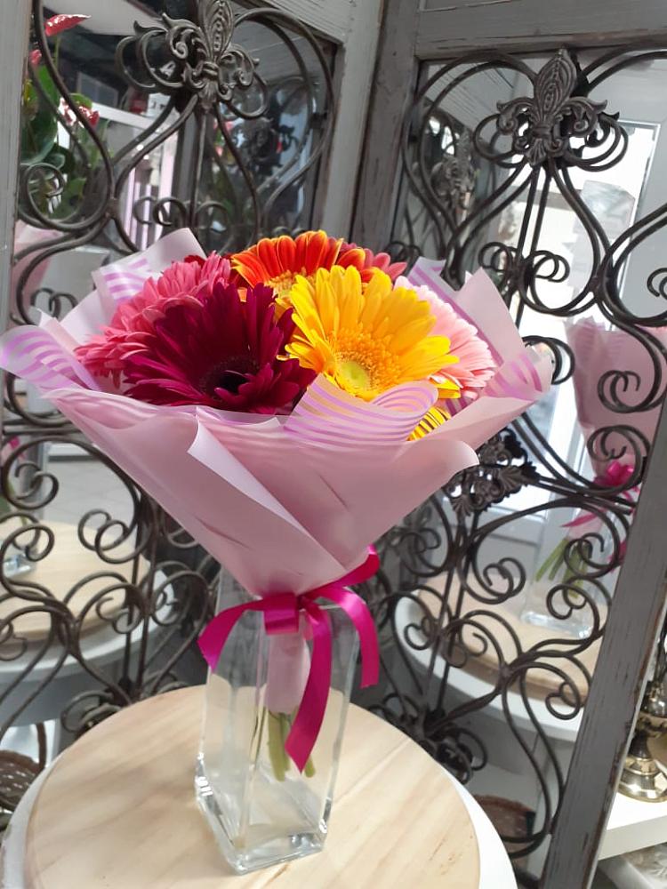 Букет цветов из: Герберы в Старое Шайгово