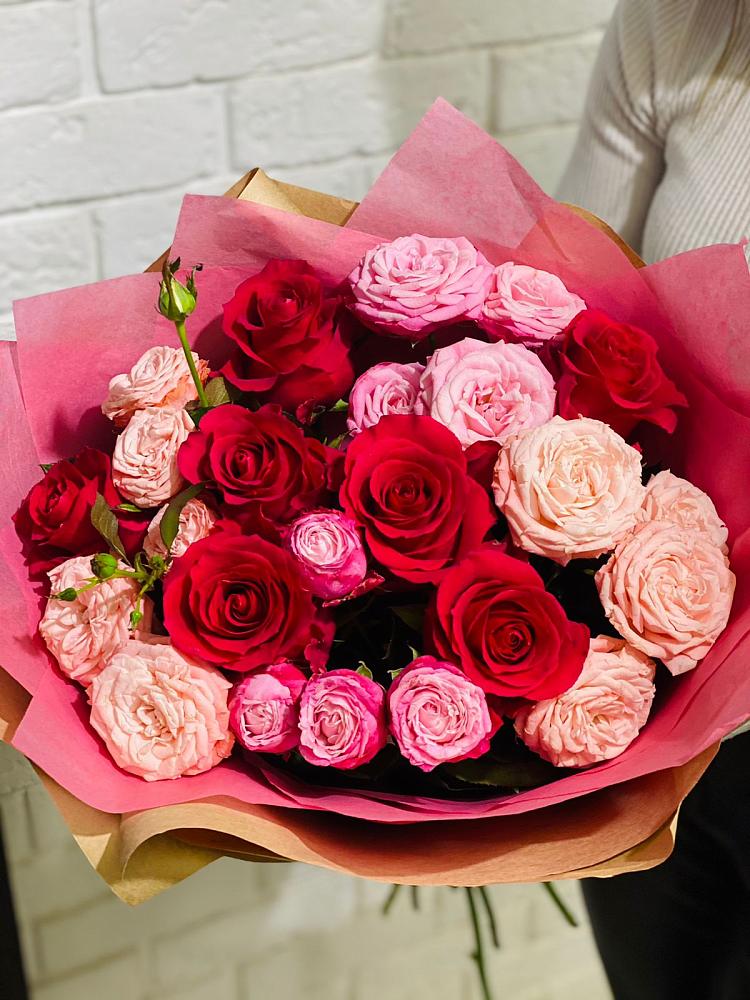 Букет цветов из: Розы в Старое Шайгово