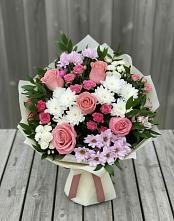 Букет цветов из:  Альстромерии, Гвоздики, Розы и Хризантемы в Старое Шайгово