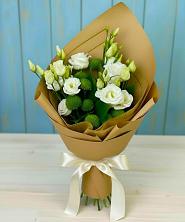 Букет цветов из:  Хризантемы и Лизиантусы в Старое Шайгово