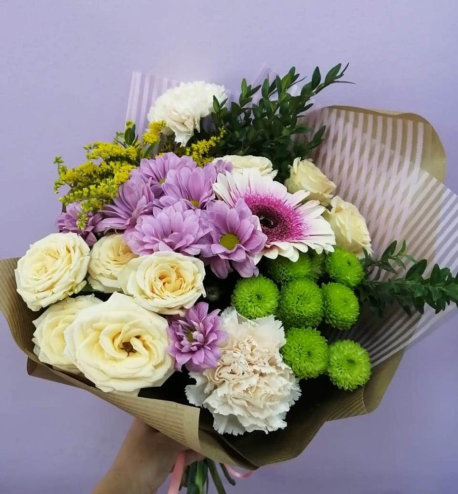 Букет цветов из: Хризантемы, Розы, Гвоздики и Герберы в Старое Шайгово