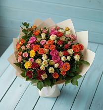 Букет Микс из разноцветных кустовых роз в Старое Шайгово
